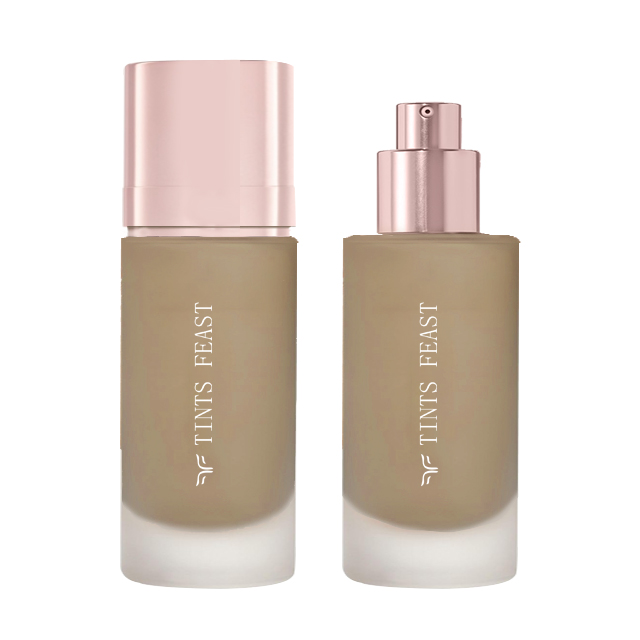 Farvetoner Feast Longwear Weightless Full Coverage Matte Foundation for Mature Oil Skin